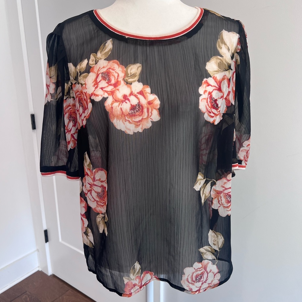 Sheer Floral Short-sleeve Blouse